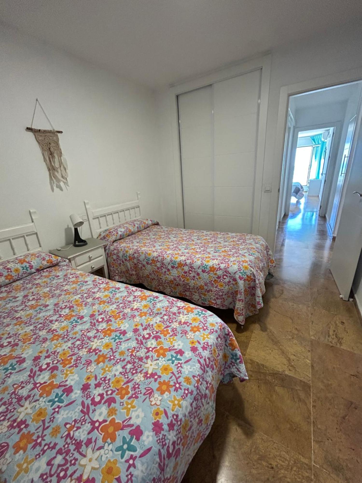 Apartamento Frente Al Mar,Primera Linea De Playa Rincón de la Victoria Dış mekan fotoğraf
