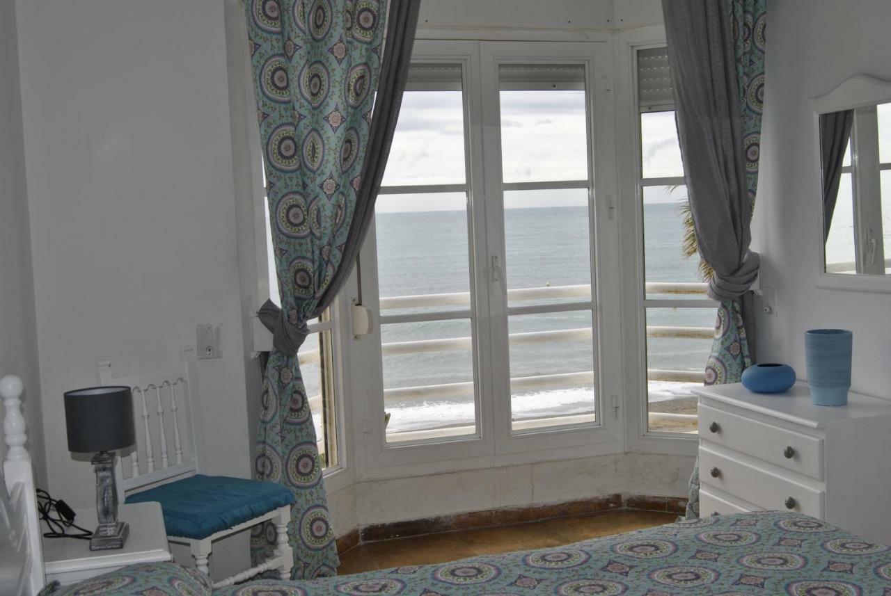 Apartamento Frente Al Mar,Primera Linea De Playa Rincón de la Victoria Dış mekan fotoğraf